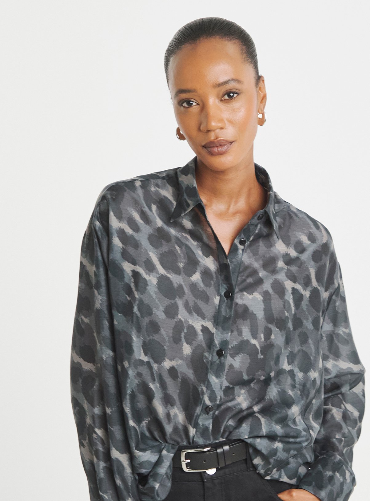 JD WILLIAMS Oversized Voile Leopard Print Shirt 26 - Image 1 thumbnail